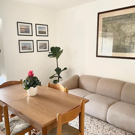Lorenzo'S House Catania City Centre - Comfortable Large Apartment With 2 Bedrooms And 2 Baths, Close To Trains, Metro And Bus Station Exterior foto